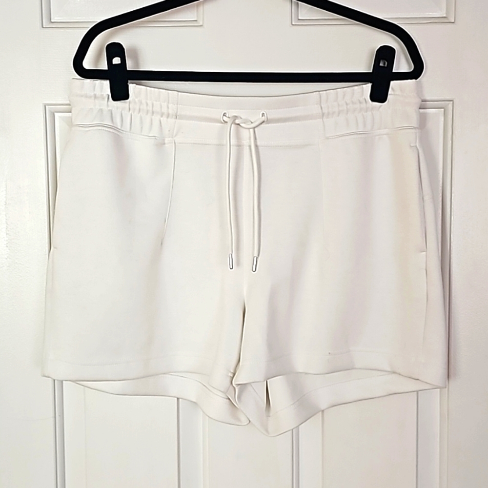 RBX LARGE white active women's shorts.